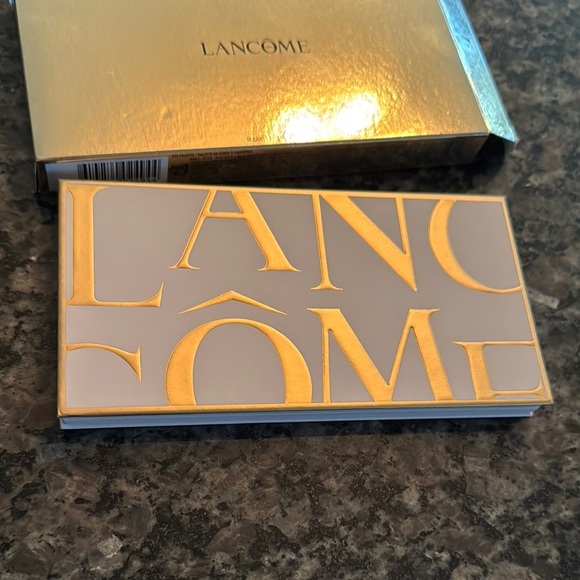 Lancôme Gold and White Makeup Palette - Picture 2 of 8